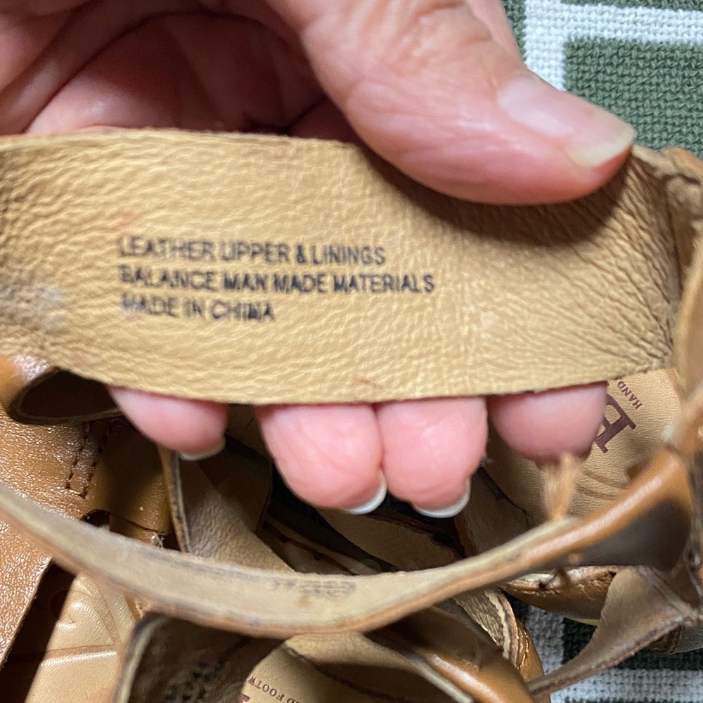 Women’s Tan Leather Multi-Strap Comfort Sandals - Picture 4 of 6